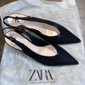 Zara Sling Back Chunky Heel Closed Toe Pumps